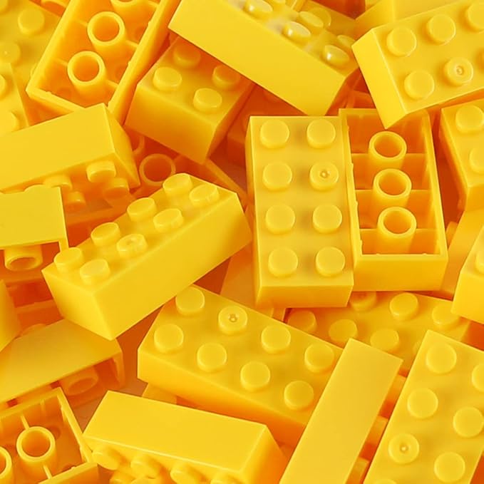 100pcs 2x4 Bricks Yellow Building Blocks Creative Play Set Classic Basic Pieces Parts Toy Accessories Combine with 3001 Major Brick Brands
