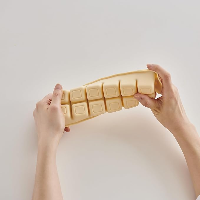 Silicone Freezer Trays with Lid, 0.5oz 12 Section - Leak Proof Silicone Freezer molds for Homemade Baby Food Breastmilk, Purees, Vegetables, Baby Food Jars Ice Tray with Lid BPA Free Pastel Pink