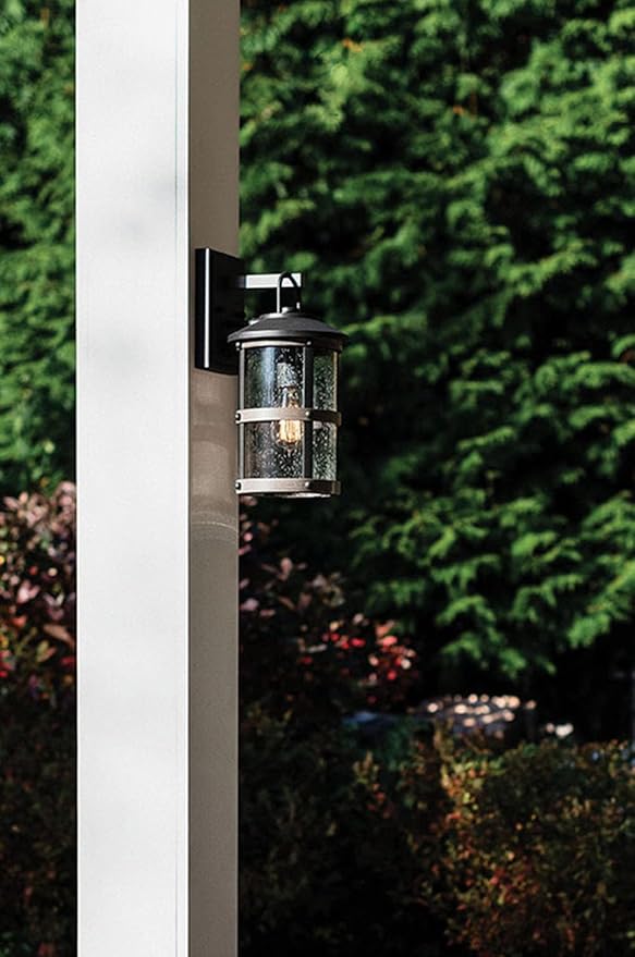 Hinkley Lakehouse 2680BK Small Outdoor Wall Lantern - Coastal Style, Nautical Touches, Clear Seedy Glass - Black