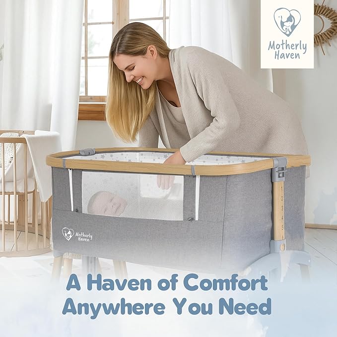 Baby Bassinet Bedside Sleeper, Portable Crib for Newborns, Adjustable 7-Height Auto-Lock, with Wheels, Soft Mattress & Breathable Mesh (Light Grey)