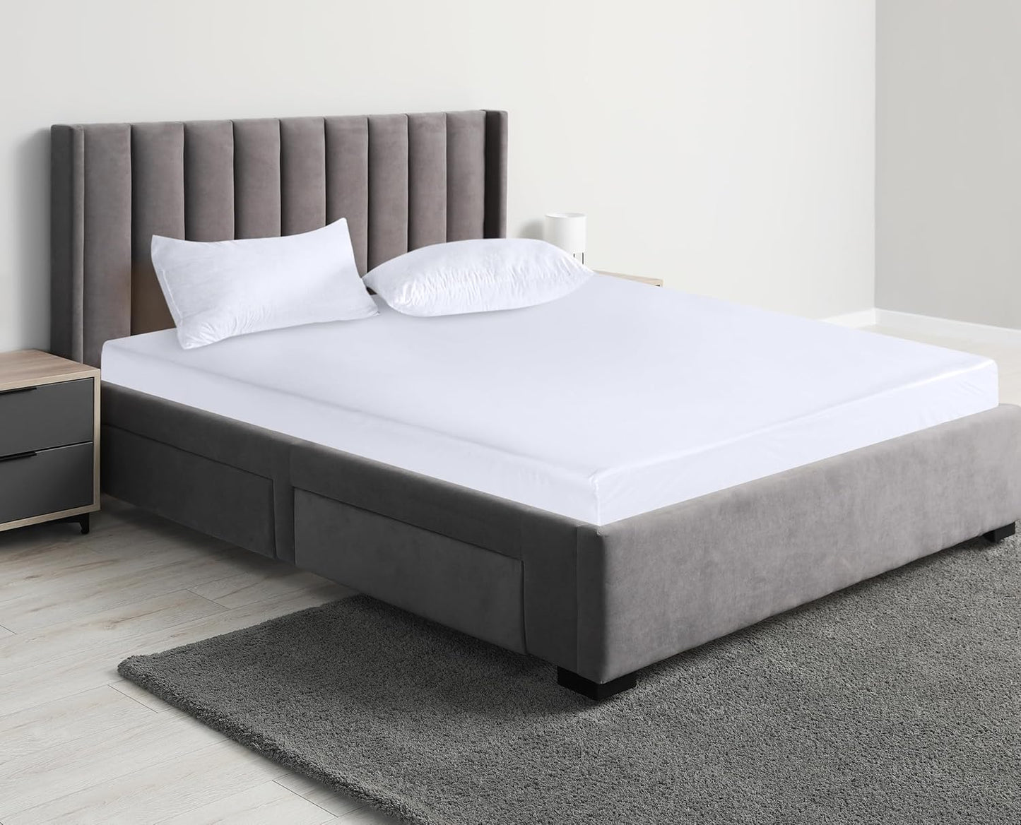 Utopia Bedding Waterproof Mattress Protector Queen Size, Premium Terry Mattress Cover 200 GSM, Breathable, Fitted Style with Stretchable Pockets (White)