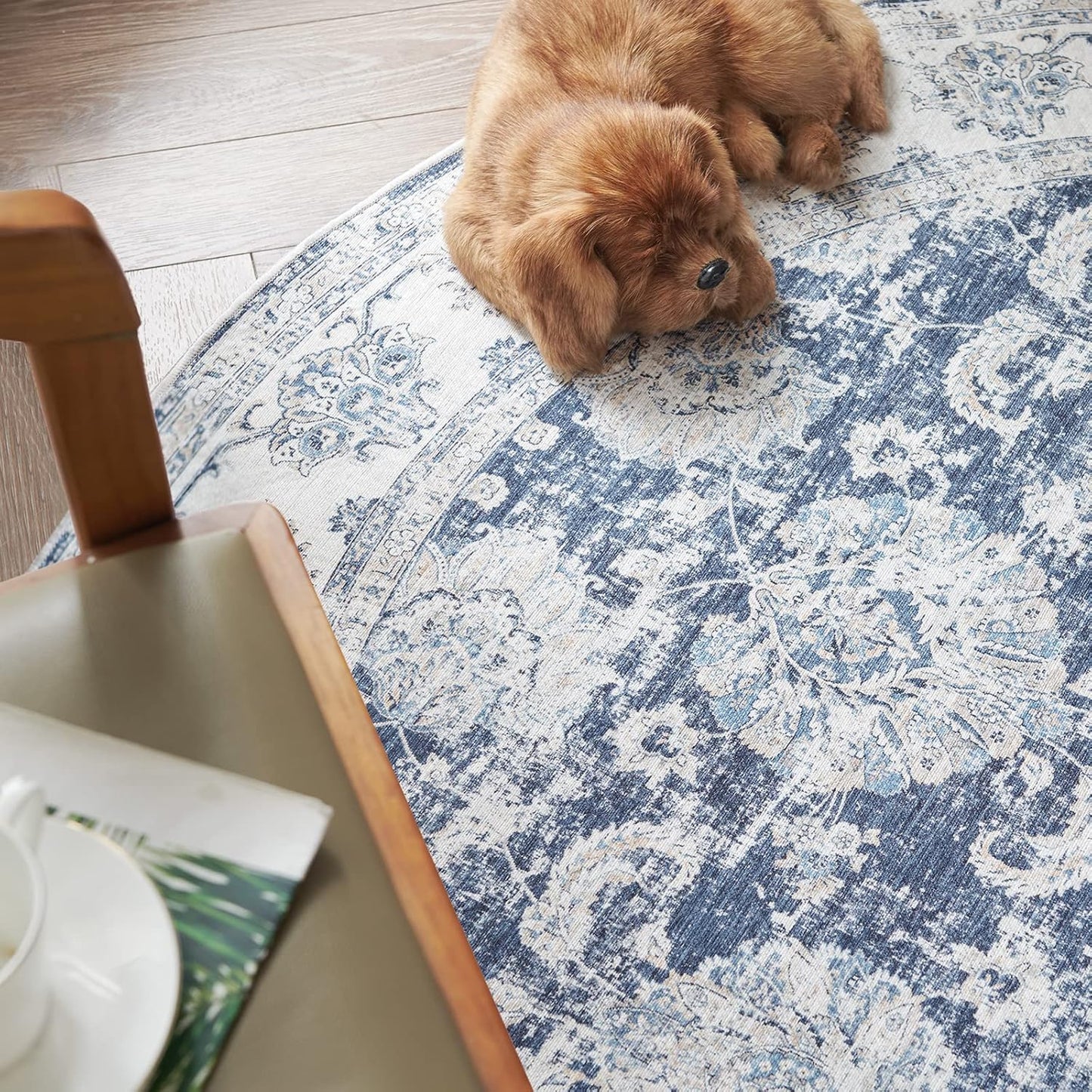 jinchan Round Rug 6ft Area Rugs Vintage Floral Distressed Design - Machine Washable Non-Slip Low-Pile Ultra-Thin Circle Rug for Entryway Bedside Living Room Dining Room Bedroom (6' Round,Dark Blue)