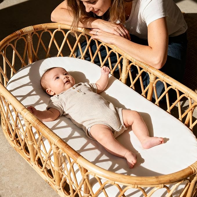 Gllquen Baby Bassinet Sheets 2 Pack, 100% Organic Cotton Bassinet Fitted Sheets for Girls Boys, Soft & Breathable Unisex Baby Mattress Sheet for Standard Bassinets 33"x17"(Grey)