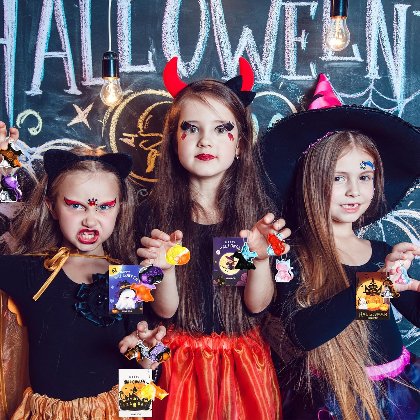 Mini Pop Keychain Fidget Sensory Toys, Mini Pop Bulk Fidget Keychain Toy Party Favors for Kids, Keychain Bubble Pop Stress Reliever Anti-Anxiety Toy for Kids Adults