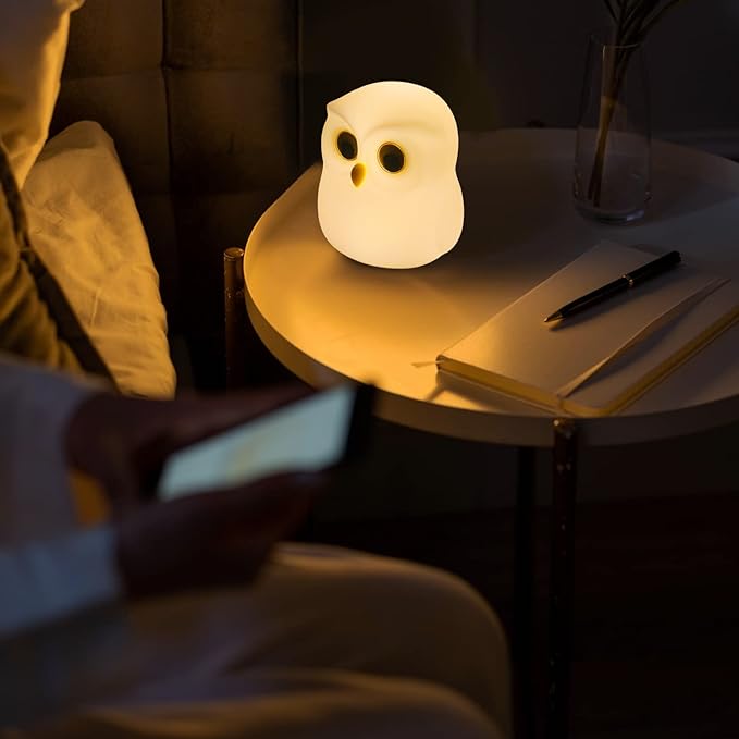 Cute Owl Kids Night Light,USB Rechargeable Cute Animal Lamps,Creative Feeding Light at Night LED Color Changing Soft Silicone Lamp Christmas Bedside Lamp Kawaii Children Room Desk Decor Birthday Gifts