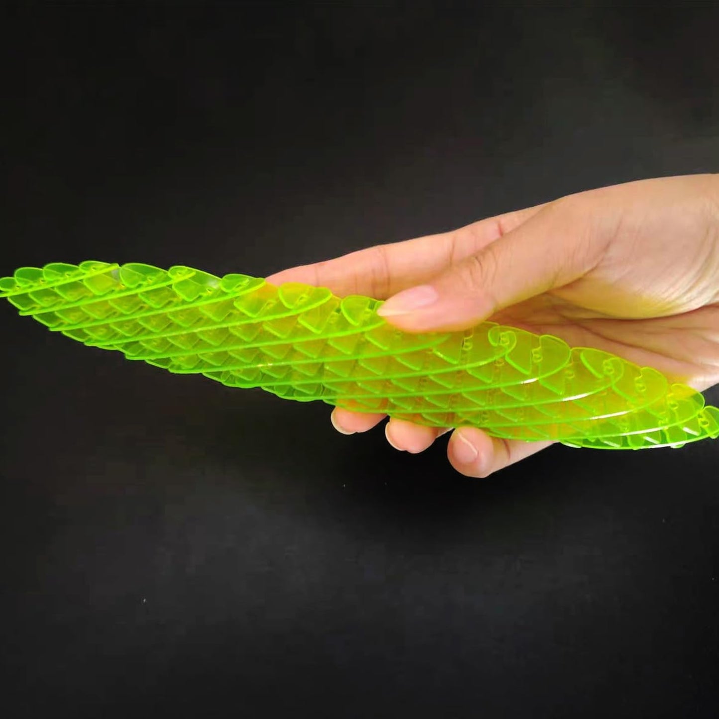 Fidget Worm Toy｜Sensory Slug Fidget Toy｜ Fidget Toy for Kids&Adults｜ Quiet EDC Resistance Fidget Toy ｜Funny Pocket Fidget Toy｜Sensory Stress Anxiety Relief Toys (Small)