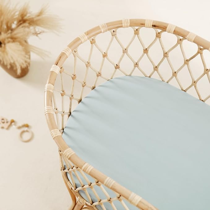 GRSSDER Stretchy Ultra Soft Fitted Bassinet Sheet 2 Pack, Universal Fit for Bassinets Baby Cradle Moses Basket Oval Rectangle Mattress Safe and Snug, Jersey Bassinet Sheets for Girls, Blue/Navy