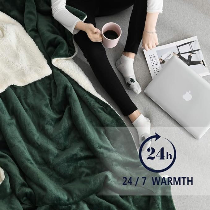 NANPIPER Flannel Blanket Reversible Sherpa Throw Blanket Super Soft Plush Warm Fleece Microfiber for Home/Outdoor/Travel (50"x60",Olive Green)