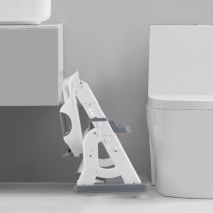 PandaEar Potty Training Seat with Step Stool Ladder, Toddler Toilet Seat for Kids Boys Girls, Comfortable Safe Potty Seat with Anti-Slip Pads Ladder & Bear Design -Grey