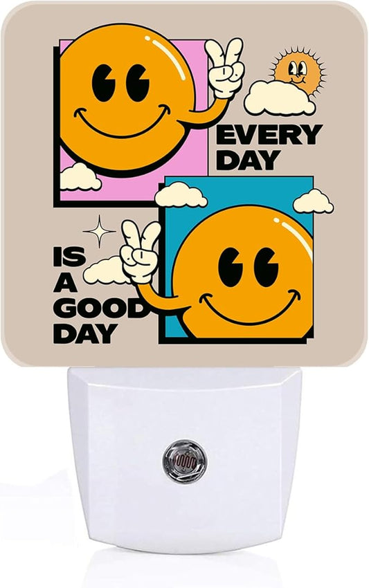 Cheer Smiley Face Night Light,Plug Into Wall Decor for Stairway,Hallway,Kitchen,Dusk to Dawn Sensor Nightlights for Boys/Girls/Women/Men Room Gifts