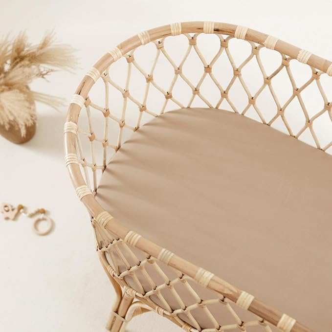 GRSSDER Stretchy Ultra Soft Fitted Bassinet Sheet 2 Pack, Universal Fit for Bassinets Baby Cradle Moses Basket Oval Rectangle Mattress Safe and Snug, Jersey Bassinet Sheets for Baby, Tan & Brown