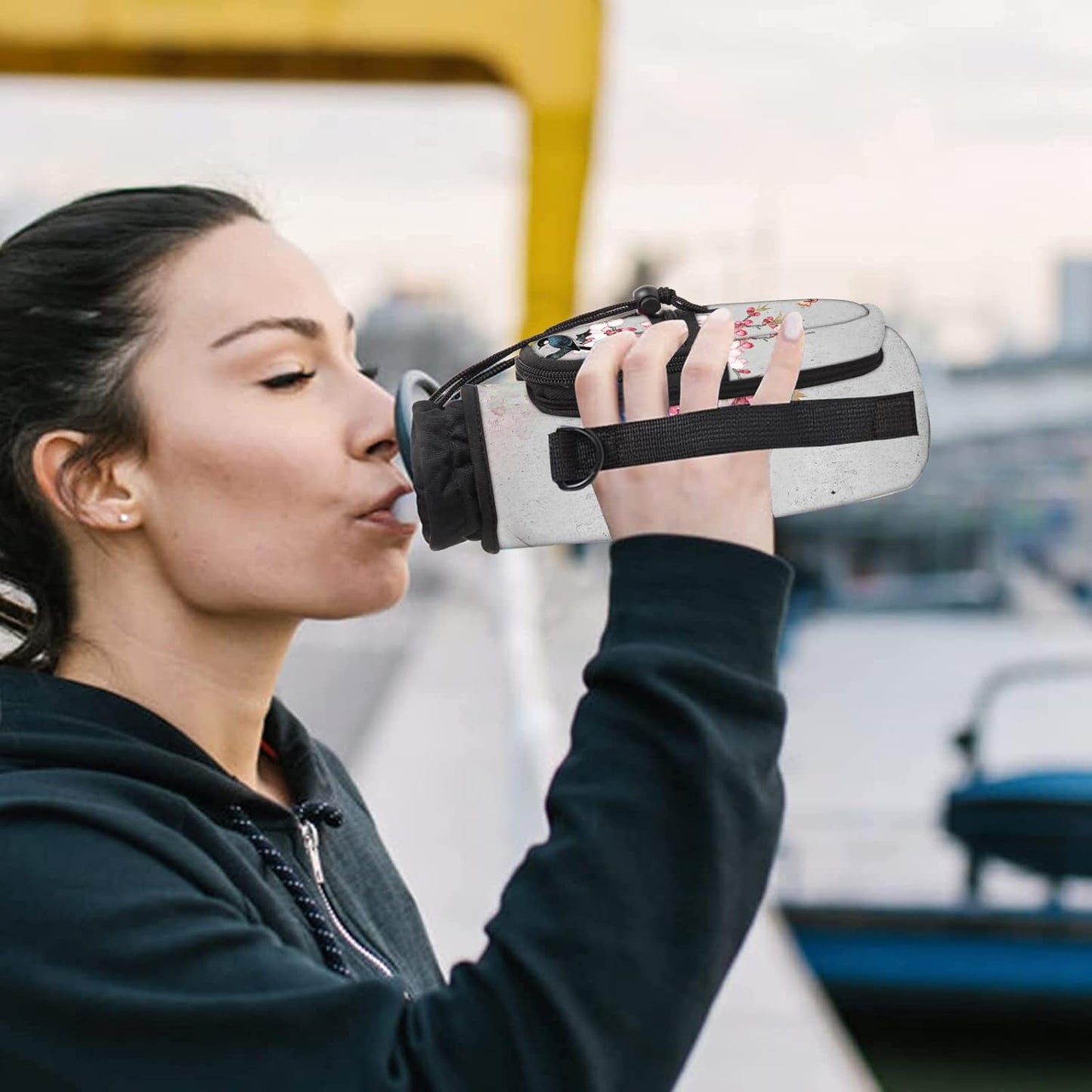 25/32/40/64oz Water Bottle Bag Holder Carrier-Insulated Crossbody Sling Case Sleeve with Strap & Pockets for Men Women Gym Cycling Travel Walking Hiking Camping