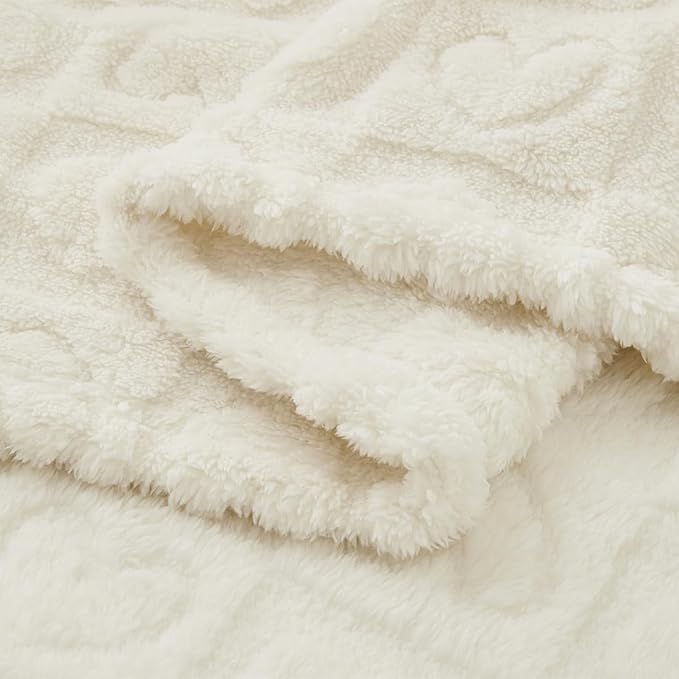 CREVENT 30"X40" Cozy Soft Warm Sherpa Baby Blanket for Girls Boys, Newborn Essentials for Infant, Baby Shower Receiving Gift - White Heart 75X100cm
