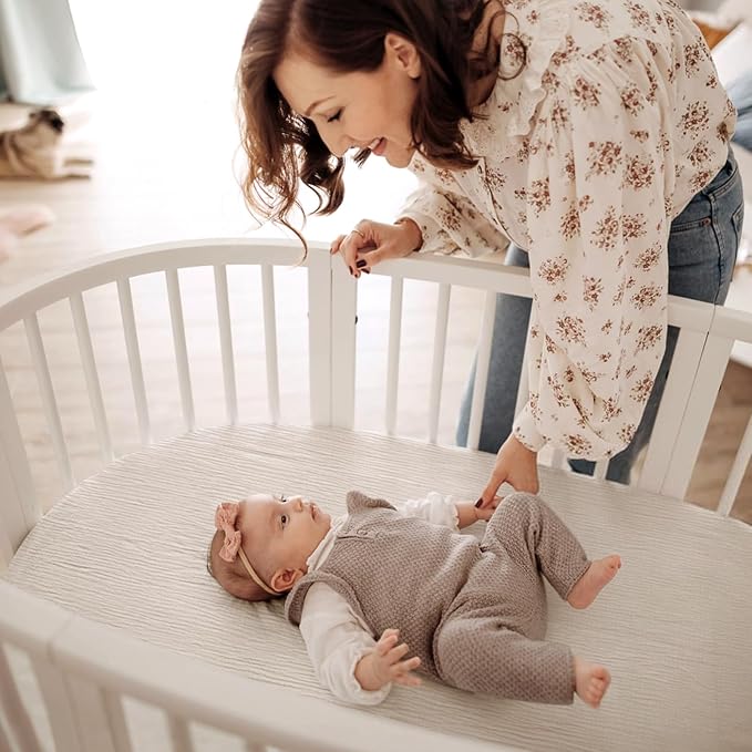 lulumoon Baby Muslin Bassinet Sheets: Cotton Bassinet Sheets Neutral for Boys and Girls - Fitted for Oval Rectangle or Hourglass