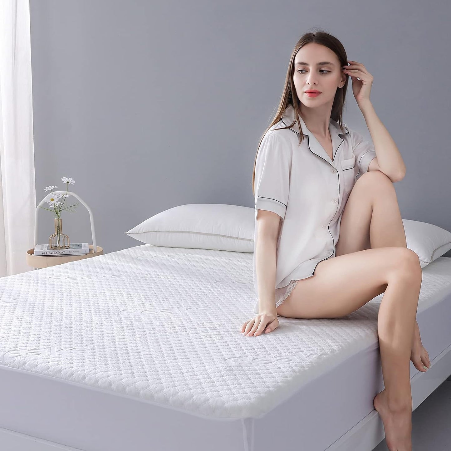 Queen Size Waterproof Mattress Protector Fitted Mattress Pad Cover with Deep Pocket Up to 18''