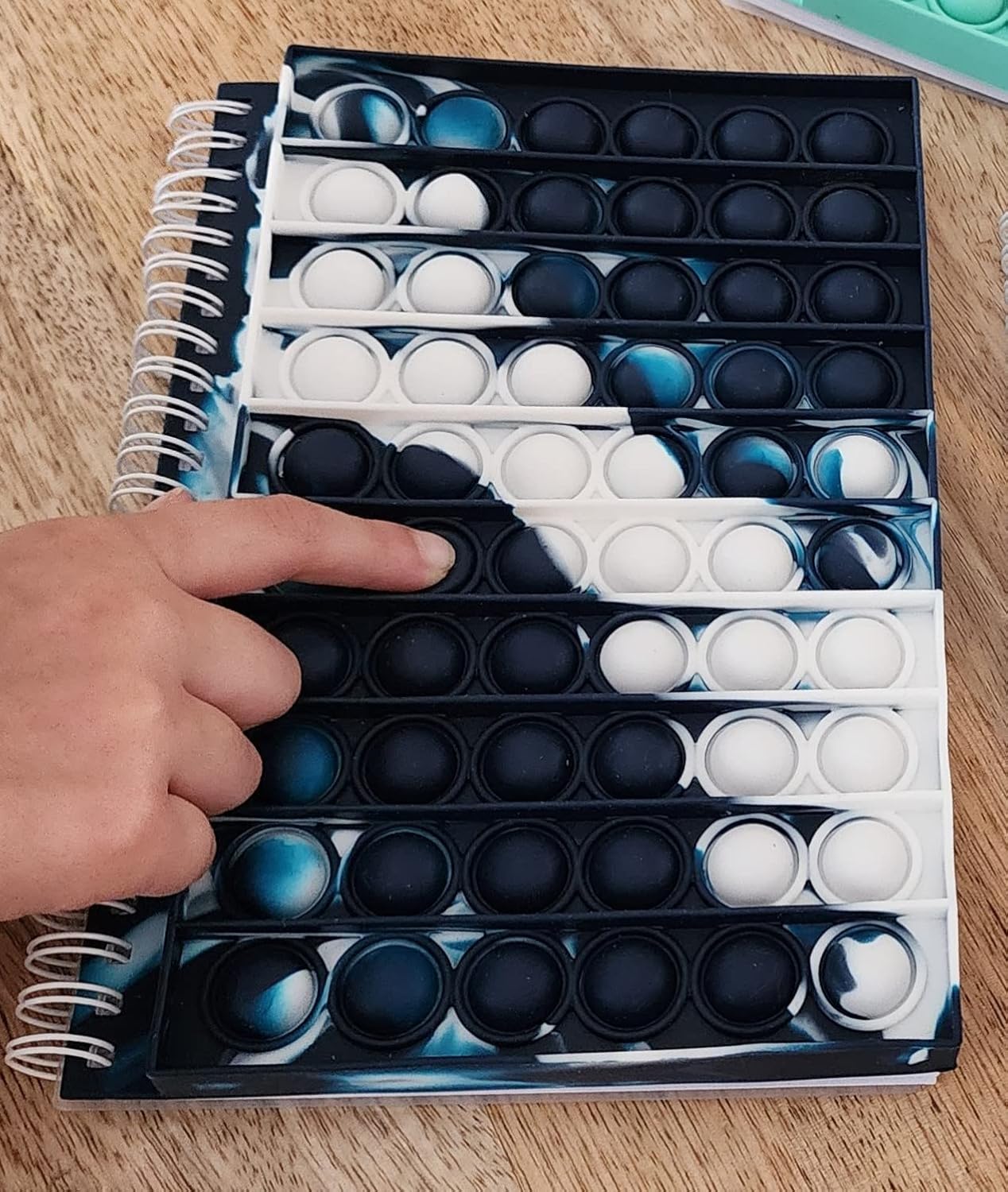 Fidget Notebook, Pop It Fidget Toy, Push Pop Spiral Notebook, Silicone Bubbles Sensory Toy Stress Reliever, Anxiety Relief Pop Journal, School/ Office Notebook, Chanukah Gift