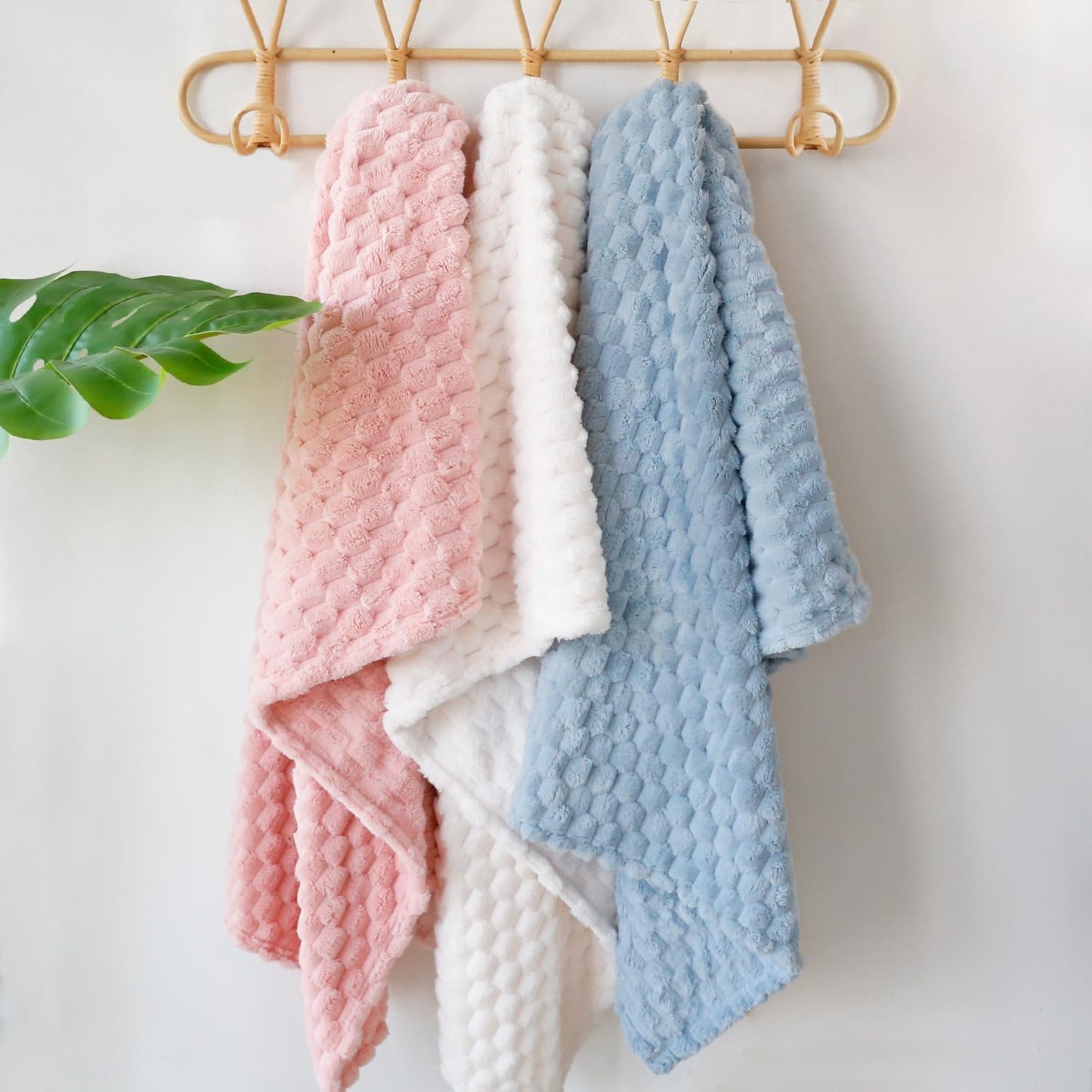 HOMRITAR Baby Blanket for Boys or Girls 3D Jacquard Fluffy Fuzzy Soft Warm Cozy Flannel Fleece Warm Blanket for Nursery, Stroller Toddler Bedding (30 x 40 Inch, Blue)