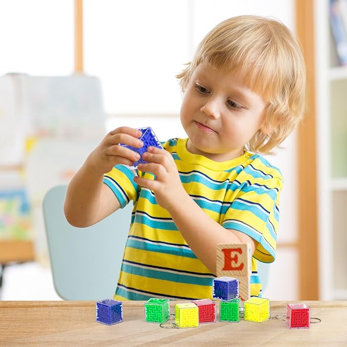 100 Pcs Maze Puzzle Toy Gift 3D Cube Box Mini Maze Christmas Puzzles Game for Adults Birthday Party Favors Stocking Stuffers for Kids