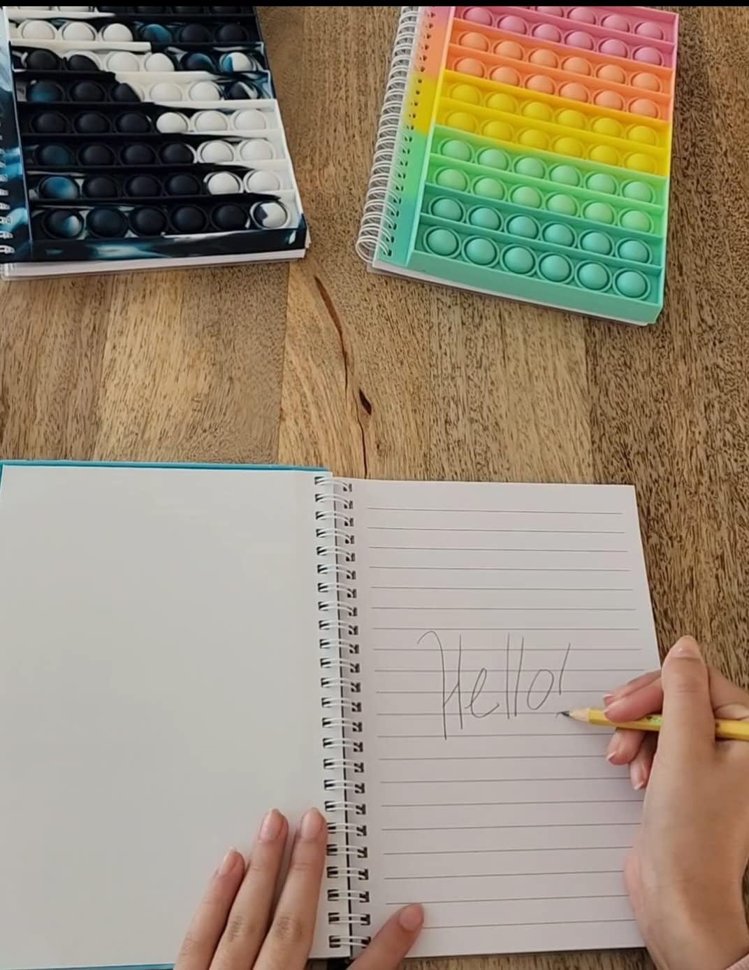 Fidget Notebook, Pop It Fidget Toy, Push Pop Spiral Notebook, Silicone Bubbles Sensory Toy Stress Reliever, Anxiety Relief Pop Journal, School/ Office Notebook (Light Blue)