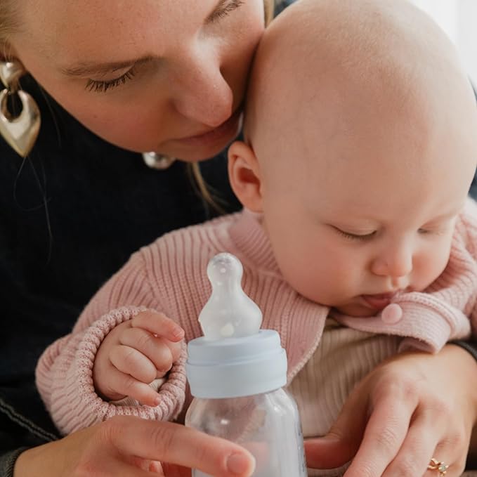 BIBS Baby Bottle 9 oz / 270 ml Silicone Nipple - Anti-Colic, BPA-Free, Round Nipple, Medium Flow, Lightweight & Easy to Clean, Suitable for Newborns 0+ Years - Blush
