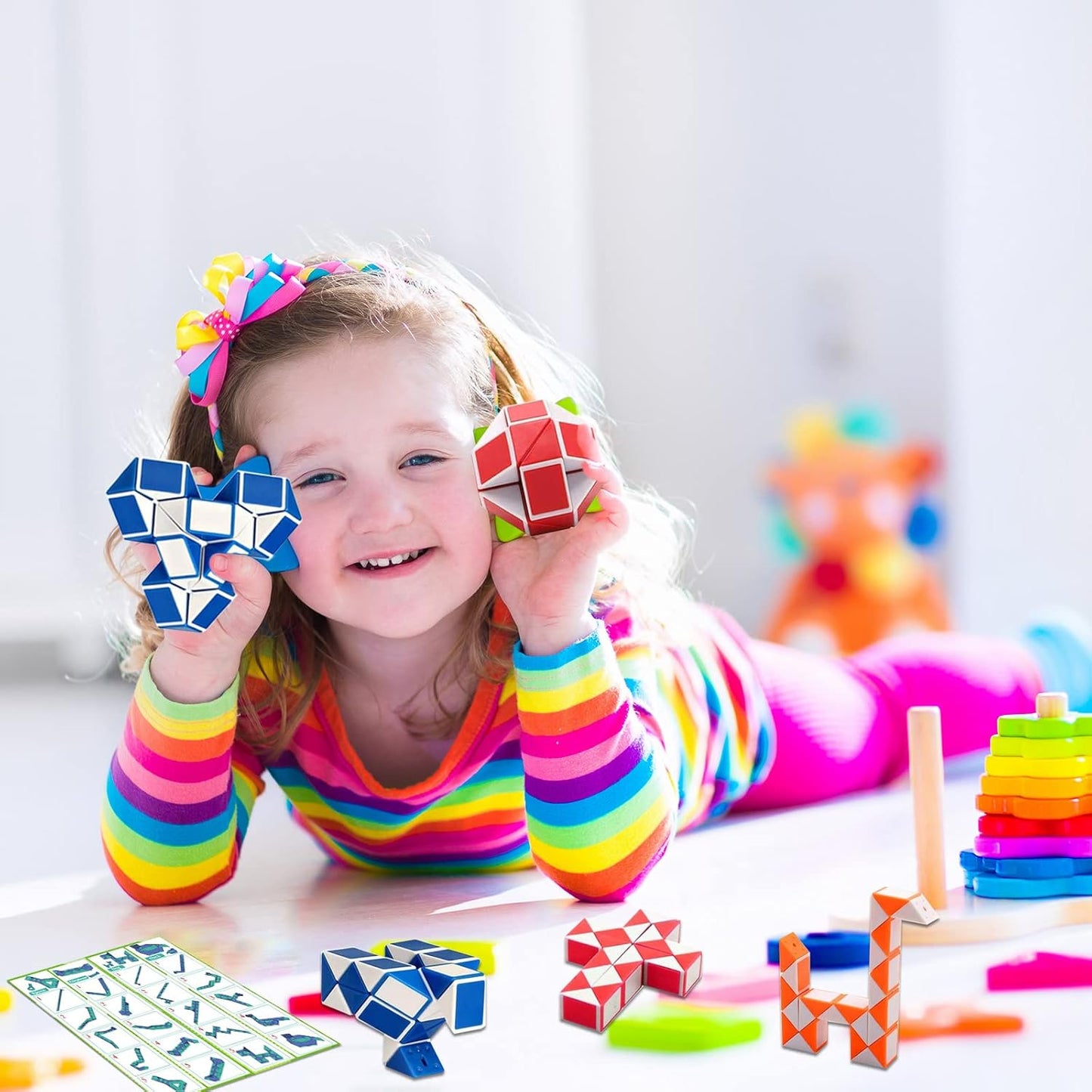 35 Pack 24 Blocks Fidget Snake Cube Mini Twist Puzzle Snake Cube Valentine's day Toys Mini Magic Snake Speed Cubes Filler for Toy for Kids Party Bags Suitable for Children's Classroom Rewards