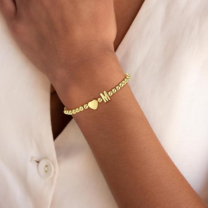 Gold Initial Bracelets for Women Girls - 18K Gold Plated A-Z Heart Initial Bracelet Dainty Beaded Bracelet Gold Bracelets for Women Teen Girl Gifts Trendy Stuff