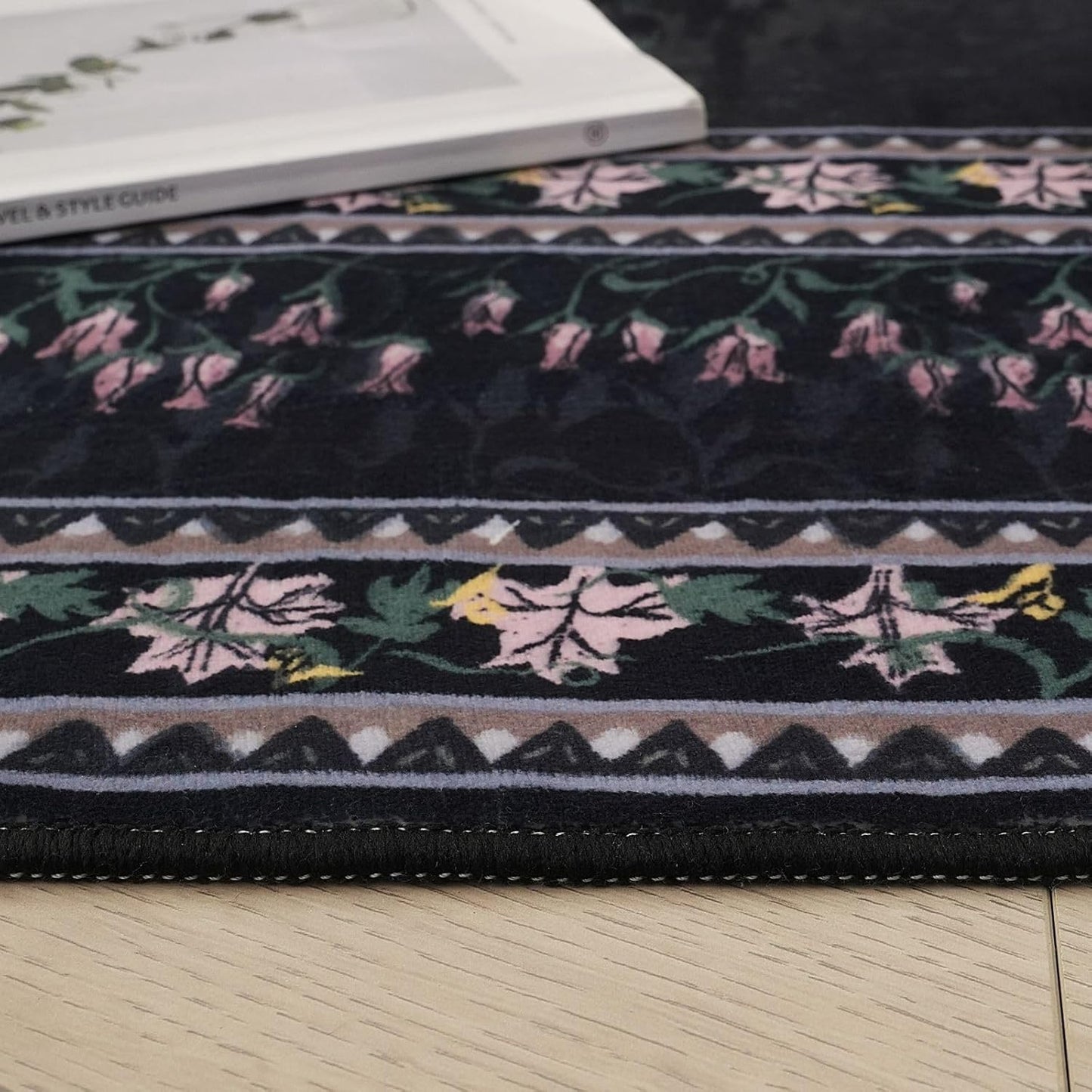 Circle Rug Impressionist-Style Vintage Round Rug 4ft Non Slip Low Pile Small Circular Rug for Bedroom Bathroom Entryway Kids Room Office College Dorm, Black