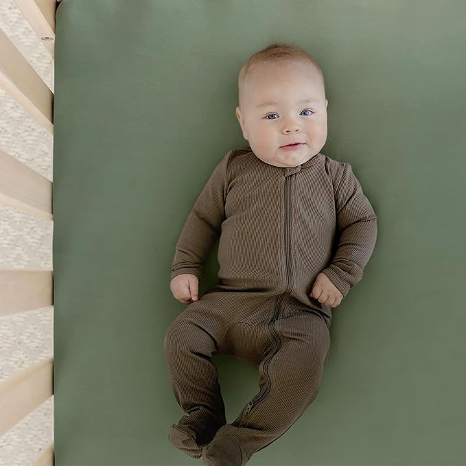 GRSSDER Stretchy Ultra Soft Jersey Knit Fitted Crib Sheets Set 2 Pack, Universal Fitted All Standard Crib Mattress Pads Safe and Snug, Crib Fitted Sheet for Baby, Neutral Pattern of Cartoon Cars Print