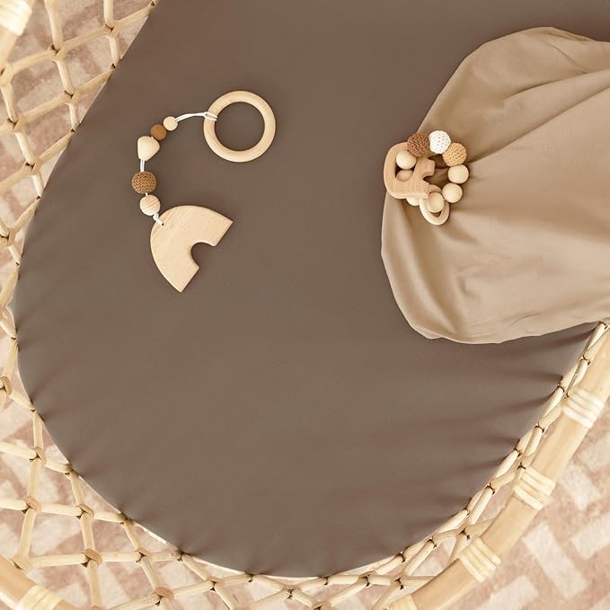 GRSSDER Stretchy Ultra Soft Fitted Bassinet Sheet 3 Pack, Universal Fit for Bassinets Baby Cradle Moses Basket Oval Rectangle Mattress Safe and Snug, Jersey Bassinet Sheets for Baby, Brown