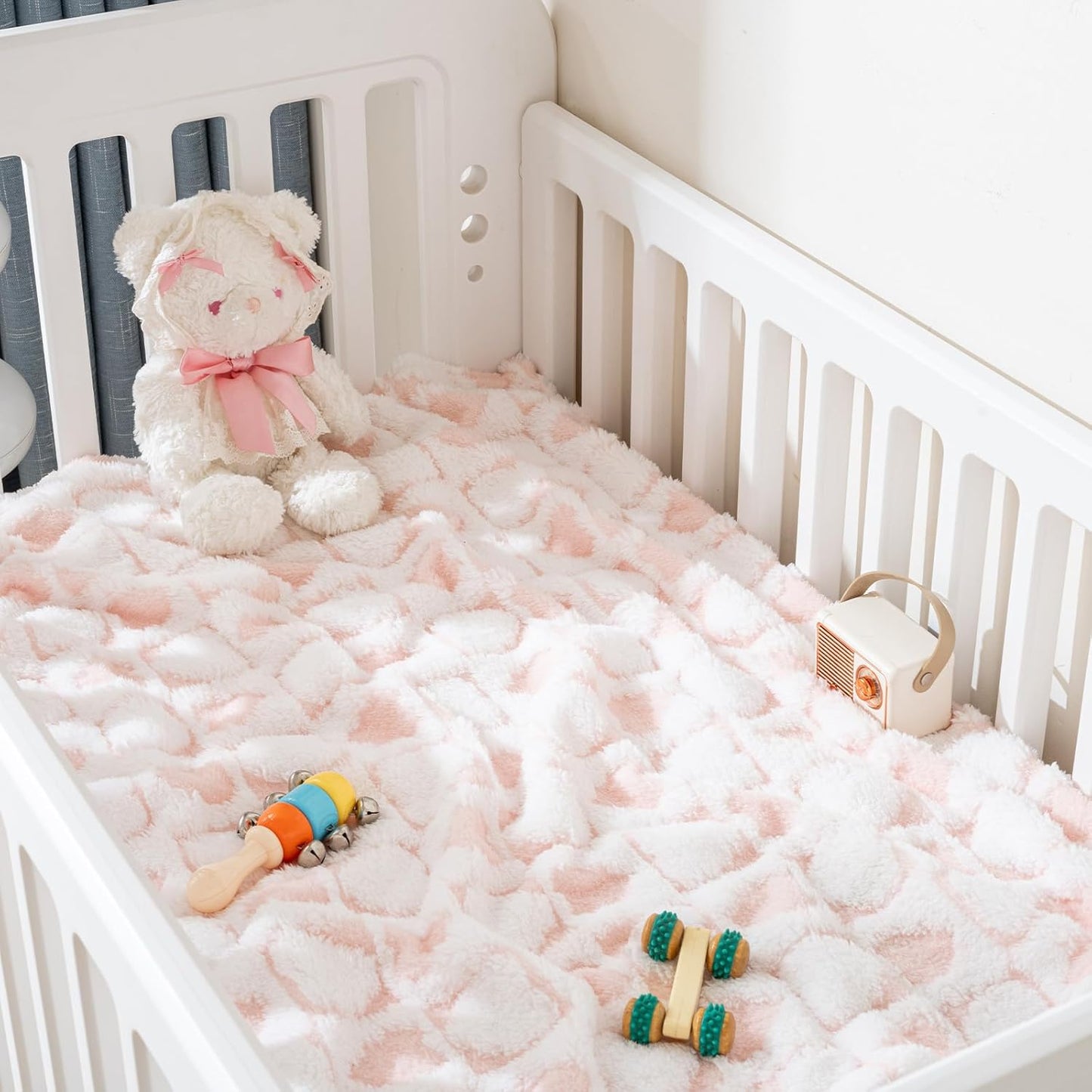 Fleece Baby Blanket for Girls 3D Checkerboard Design, Warm Cozy and Fluffy Infant Newborn Toddler Small Receiving Blankets for Crib Stroller, 30x40 Inches, LightPink