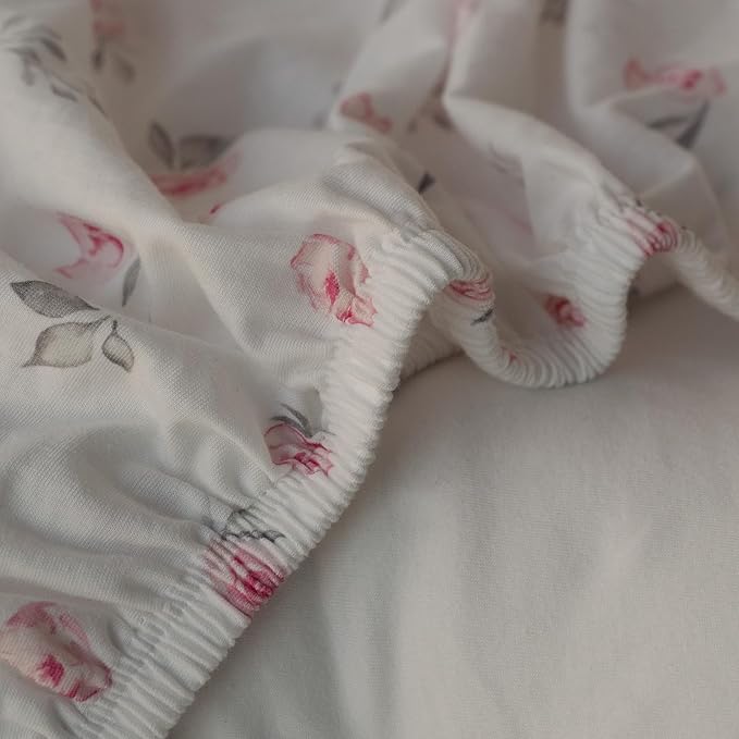 Gllquen Baby Bassinet Sheets 2 Pack, 100% Organic Cotton Bassinet Fitted Sheets for Girls Boys, Soft & Breathable Unisex Baby Mattress Sheet for Standard Bassinets 33"x17"(Pink)