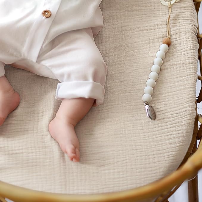 lulumoon Baby Muslin Bassinet Sheets: Cotton Bassinet Sheets Neutral for Boys and Girls - Fitted for Oval Rectangle or Hourglass