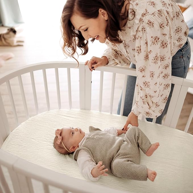 lulumoon Baby Muslin Bassinet Sheets: Cotton Bassinet Sheets Neutral for Boys and Girls - Fitted for Oval Rectangle or Hourglass