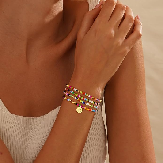 Turandoss 4PCS Colorful Beaded Initial Bracelets for Women Teen Girls - Cute Stretch Beaded Bohemian Disc Initial A-Z Stackable Bracelets Jewelry for Girls Women Teens Birthday Gifts