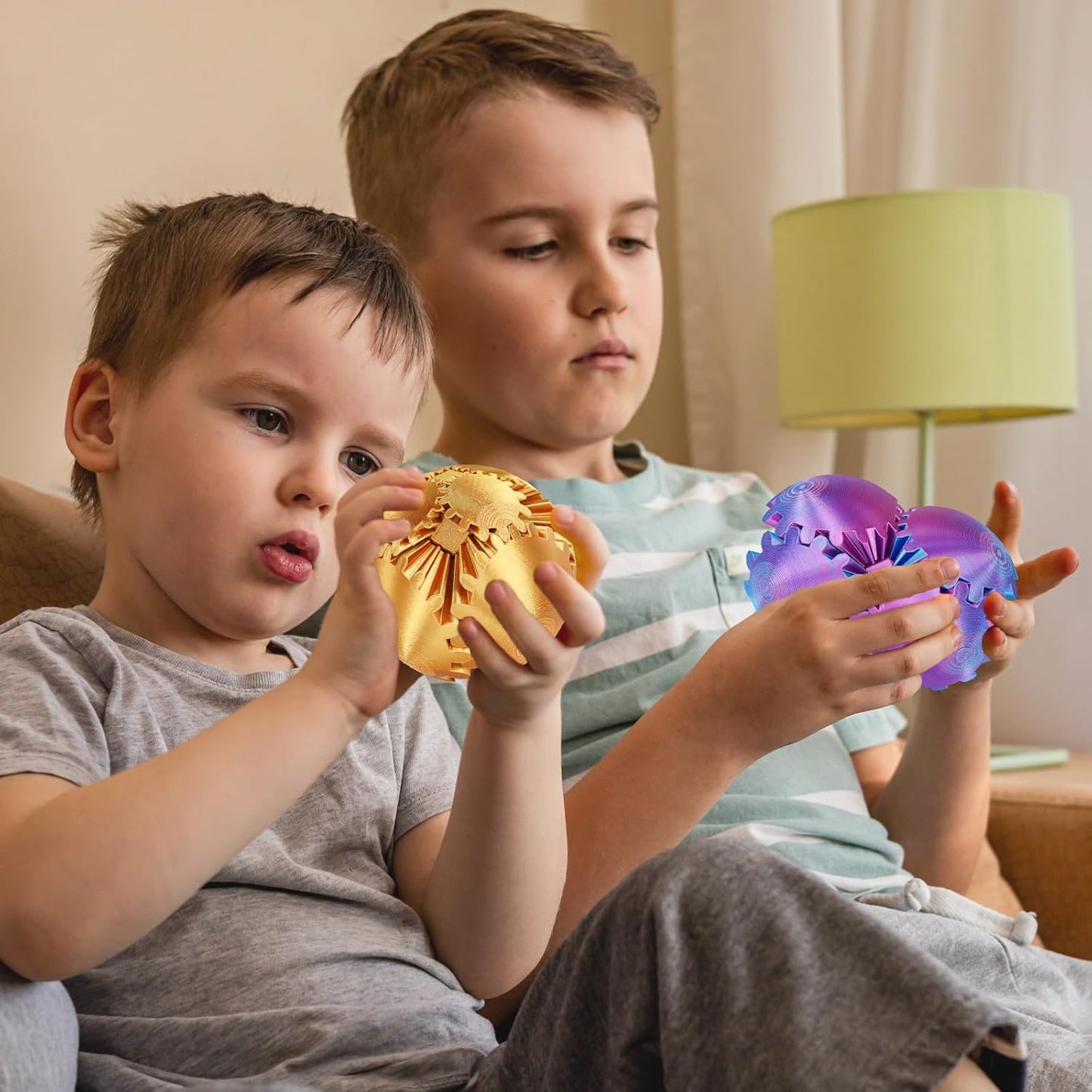 Gear Ball Fidget Toy - 3D Printed Stress Relief Spinner, Educational and Fun Gift for Kids & Adults, Durable & Eco-Friendly, Ideal for Birthday (Gold)