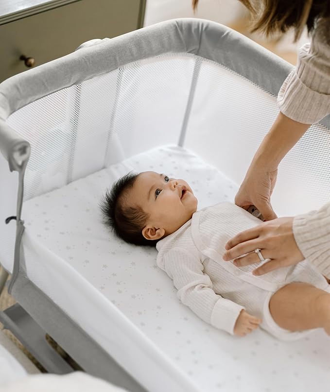 Fodoss Bedside Bassinet for Baby with Wheels, All Mesh Bedside Crib with Storage Basket, Hight Adjustable and Easy Assembly