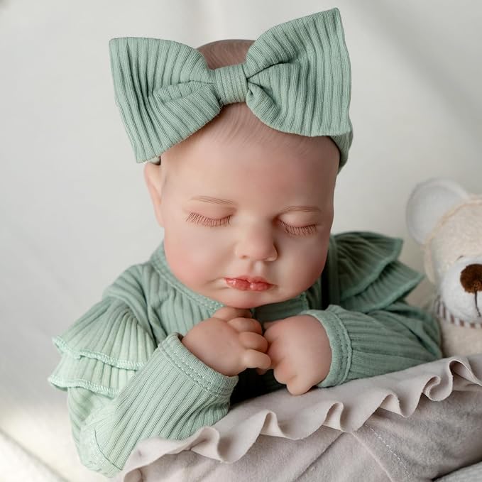 Jirachi Lifelike Reborn Baby Dolls, 18 Inch Real Life Soft Body Sleeping Newborn Baby, Realistic Reborn Baby Girl with Toy Accessories for Girls Green