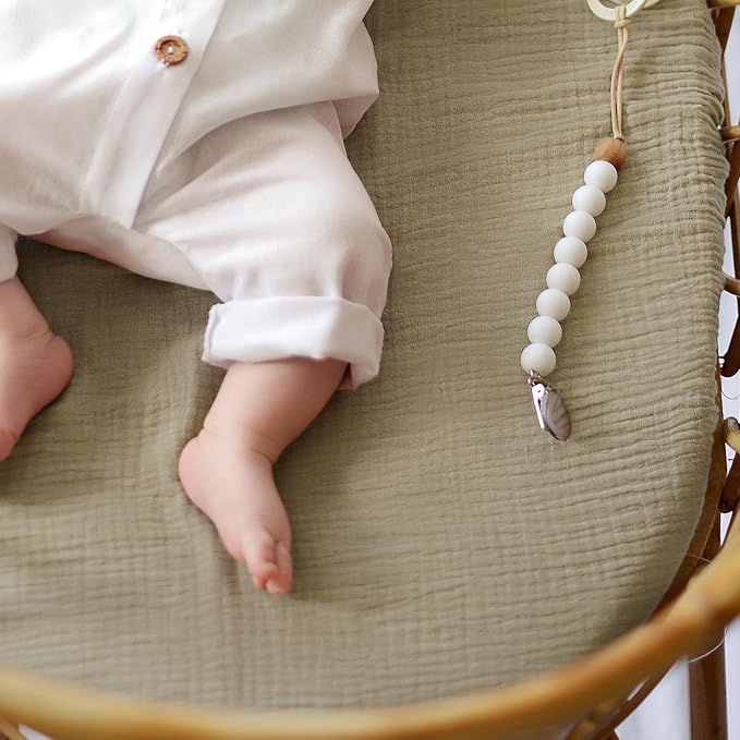 lulumoon Baby Muslin Bassinet Sheets: Cotton Bassinet Sheets Neutral for Boys and Girls - Fitted for Oval Rectangle or Hourglass