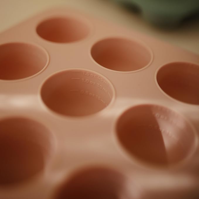 mushie Silicone Baby Food Freezer Tray with Lid | 9 Cups x 1.5oz | BPA Free Storage Container (Blush)