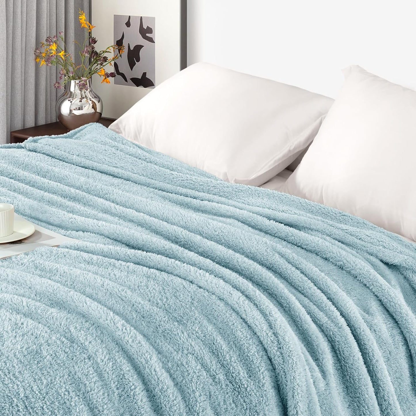 Exclusivo Mezcla Fleece Blanket for Couch, Soft and Cozy King Blankets for Women Men Girls Kids, Suitable for All Seasons, Slate Blue, 90x104 Inches