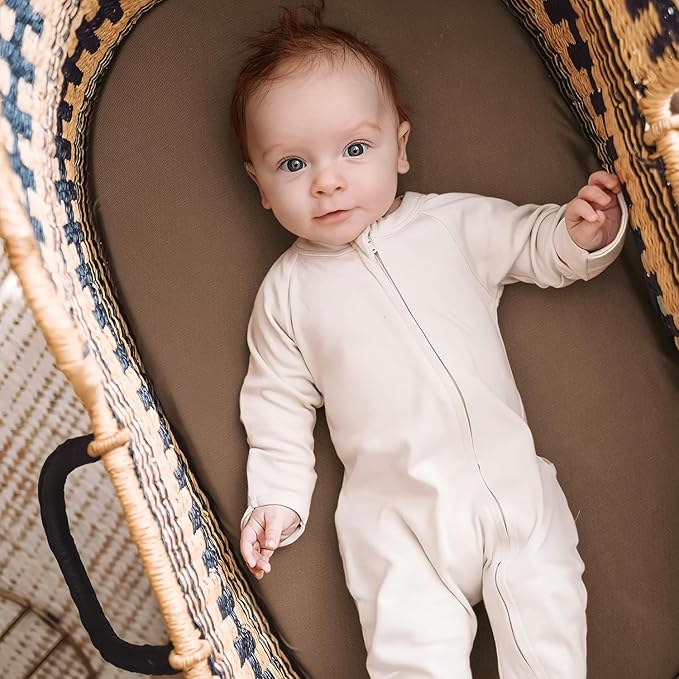 GRSSDER Stretchy Ultra Soft Fitted Bassinet Sheet 2 Pack, Universal Fit for Bassinets Baby Cradle Moses Basket Oval Rectangle Mattress Safe and Snug, Jersey Bassinet Sheets for Baby, Tan & Brown