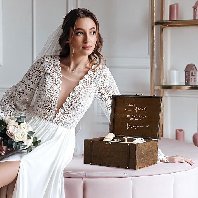 AW BRIDAL Large Mr and Mrs Wedding Keepsake Box with Lids, Engraved Wooden Storage and Decorative Box, Bridal Shower Gifts for Bride Bachelorette, Engagement Gift for Couples Newly Engaged