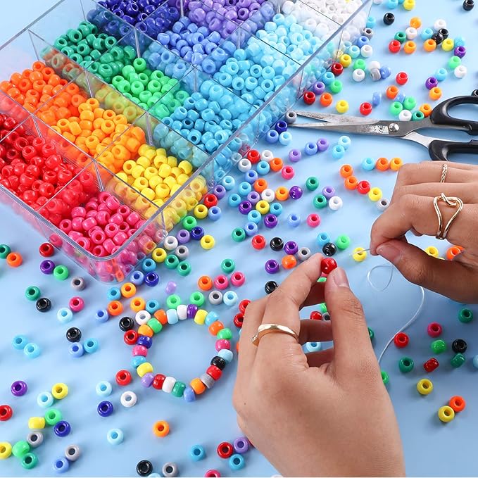 2600+pcs Pony Beads Kit 18 Color Rainbow Plastic Multicolor Pony Bead Bulk with Elastic String Hair Beads DIY Crafts Jewelry Making Kit for Bracelets Necklaces Key Chain
