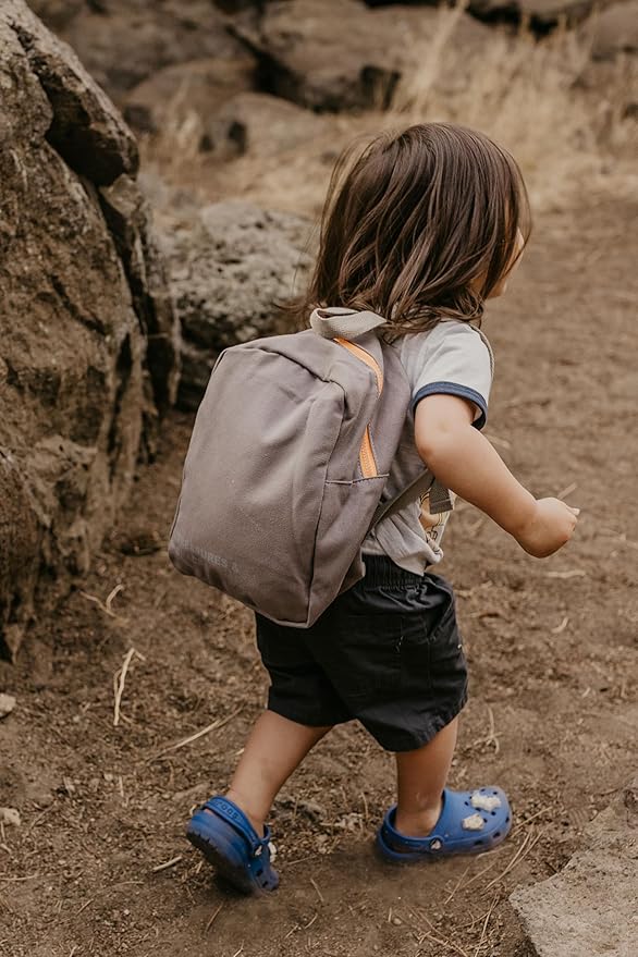 Hip Baby Wrap - Adventure-Ready Backpack for Toddlers - Cotton - Wipeable Fabric Lining and Large YKK Zipper - Perfect for Little Explorers, Comfortable & Stylish Design - Green