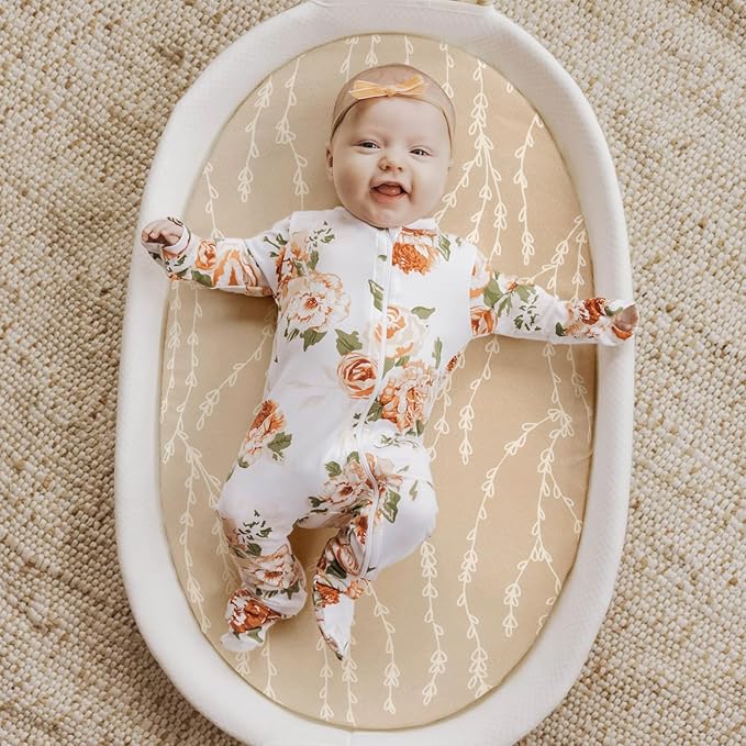 GRSSDER Stretchy Ultra Soft Fitted Bassinet Sheets 3 Pack, Universal Fit for Baby Cradle Moses Basket Oval Rectangle Mattress Safe and Snug, Free Animals Stylish Print