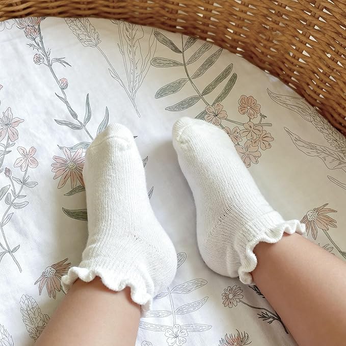 Gllquen Baby Bassinet Sheets 2 Pack, 100% Organic Cotton Bassinet Fitted Sheets for Girls Boys, Soft & Breathable Unisex Baby Mattress Sheet for Standard Bassinets 33"x17"(Lineage of Bloom)