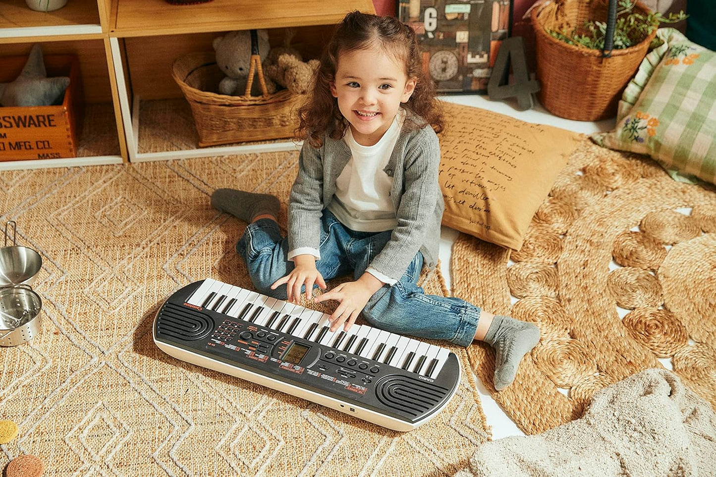 Casio Casiotone SA-81 – Compact Keyboard with 100 Tones & 50 Rhythms | Fun for Beginners | Great for Music Practice and Learning