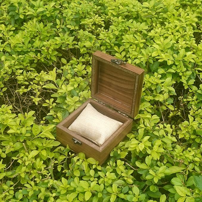 Walnut Color Watch Box Jewelry Box, Handcrafted for Keepsakes, Father's Day, Mother's Day, Anniversaries, Christmas, Valentine's Day Box (Watch Box-11 * 11cm)