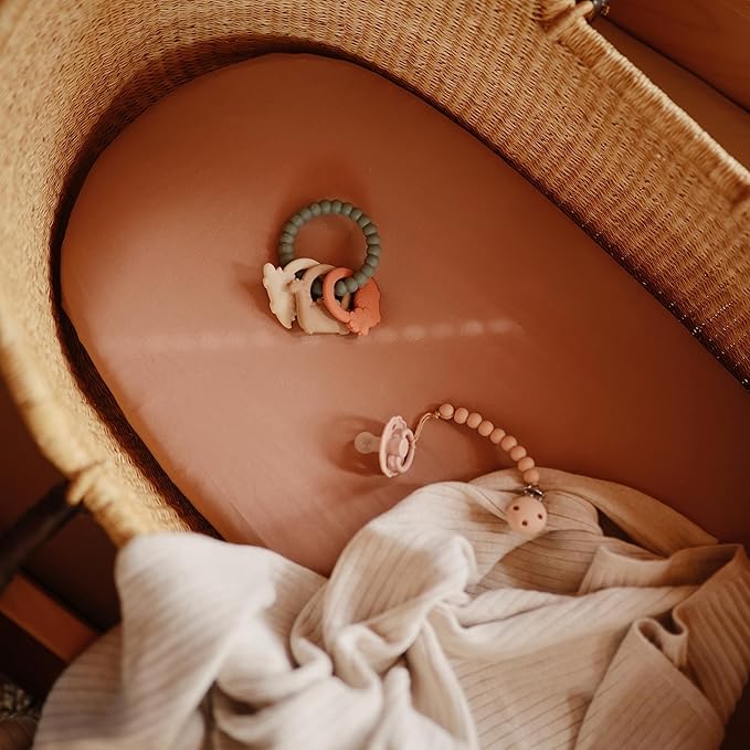 mushie Stretchy & Soft Bassinet Crib Sheet | Fitted 16" x 30" (Blush)